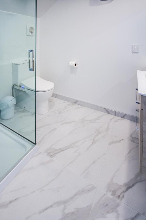 Two Bedroom, Two Bathroom Urban Oasis Christchurch Exteriör bild