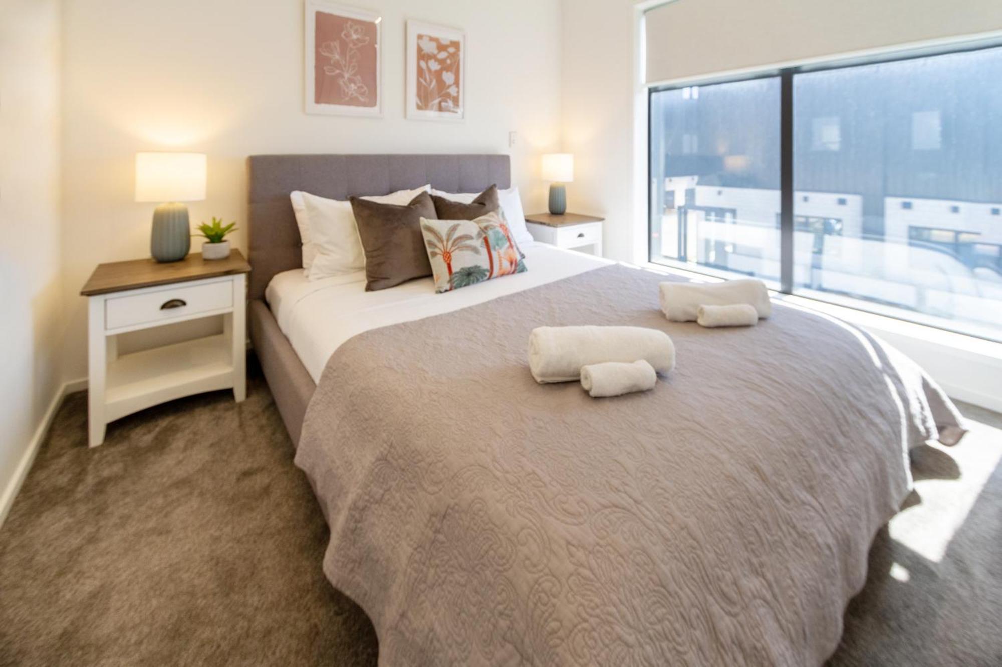 Two Bedroom, Two Bathroom Urban Oasis Christchurch Exteriör bild